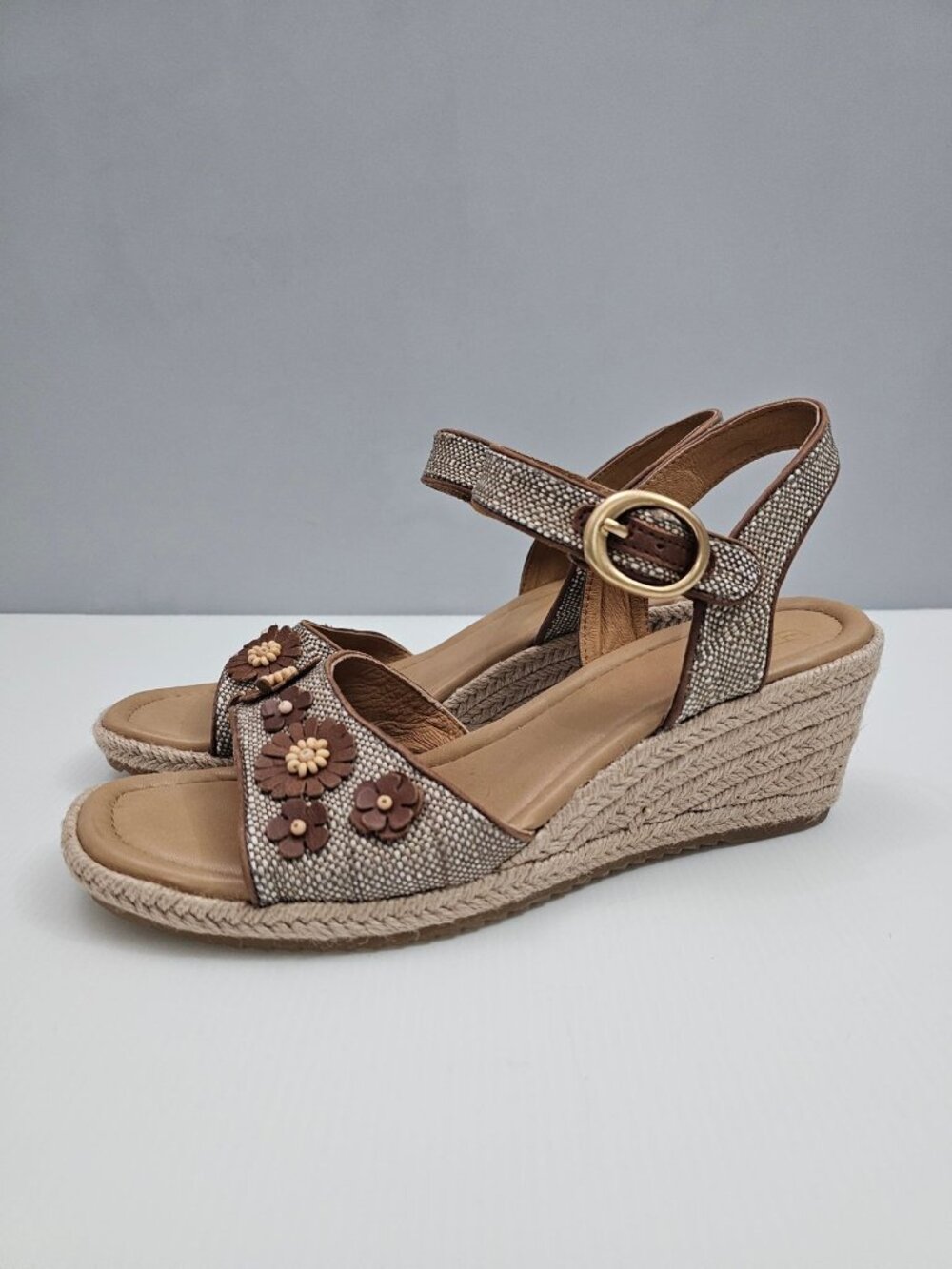 Sofft Isabella Espadrille Wedge Sandals Womens 10 Tan Woven Jute Floral Platform